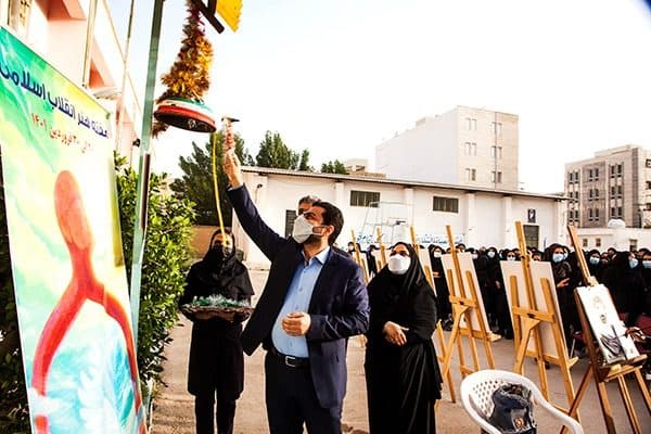 زنگ هفته هنر انقلاب اسلامی در هنرستان رازی
