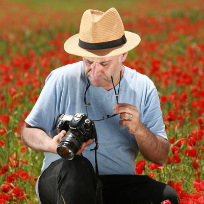 برگزاری نشست «عصر هنرمند» در حوزه هنری مشهد با حضور ِفرامرز عامل بردبار