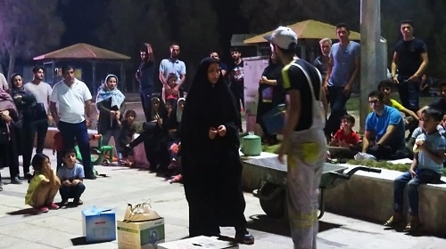 نمایش خیابانی 