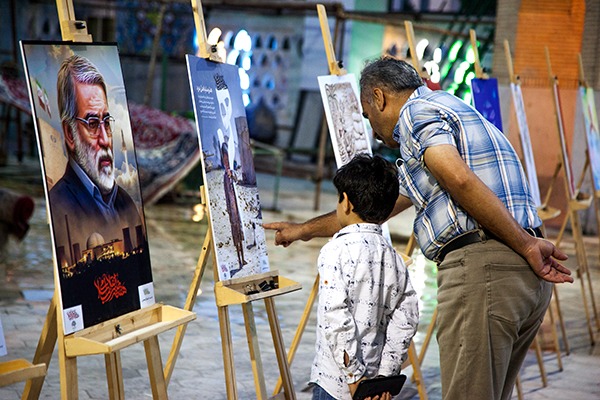 برپایی نمایشگاه پوستر «هنرانقلاب اسلامی » در مسجد توحید بوشهر