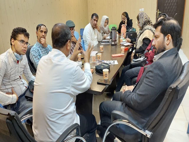 واکاوی «شعر و نام‌گذاری‌ جریان‌ها» در کارگاه شعر آهنگ دیگر بوشهر