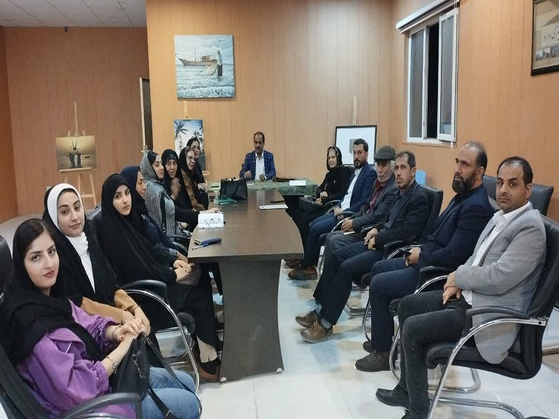 بررسی شعر فاطمی و مؤلفه‌های آن در کارگاه شعر حوزه هنری استان بوشهر