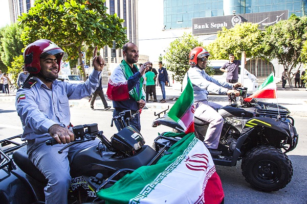 راهپیمایی در روز 13 آبان