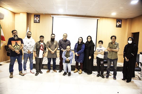 نشست پاییزی فیلم‌سازان به بهانه سیزدهمین جشنواره فیلم 100