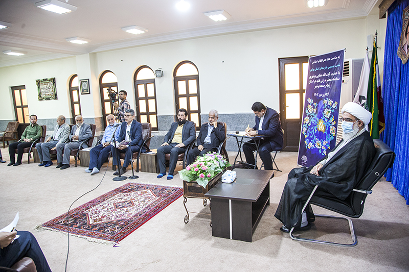 نشست صمیمی هنرمندان استان بوشهر با حضرت آیت الله صفایی بوشهری نماینده محترم ولی فقیه در استان و امام جمعه بوشهر‎‎